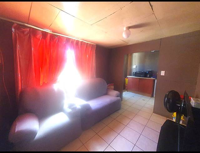 1 BEDROOM HOUSE SOLD IN BRAM FISCHERVILLE